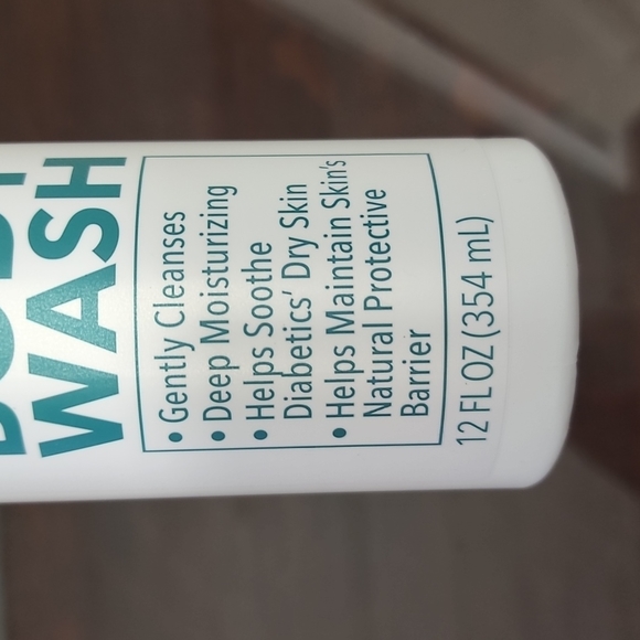 Modess basics diabetic dry skin relief body wash 12 Oz per bottle - Picture 4 of 5